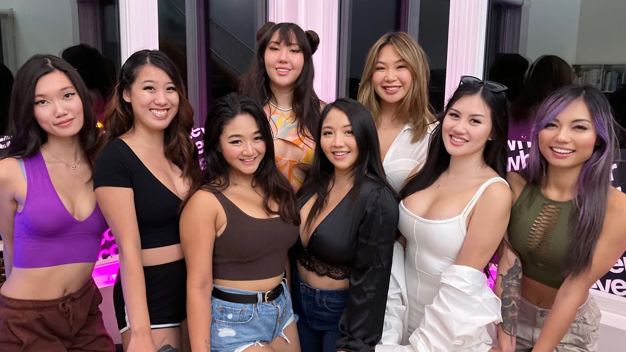 Best Asian OnlyFans Accounts